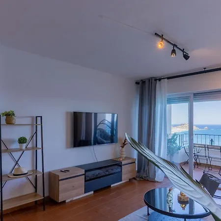 Todimer Modern Luxury Oceanfront Loft *